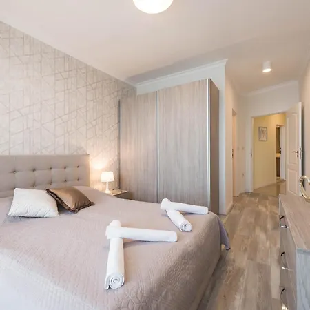Luxurious And Panoramic At The In La Complex דירה *