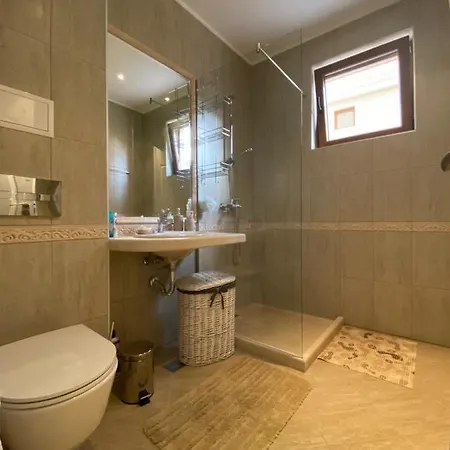 Luxurious And Panoramic At The In La Complex Apartment Golden Sands