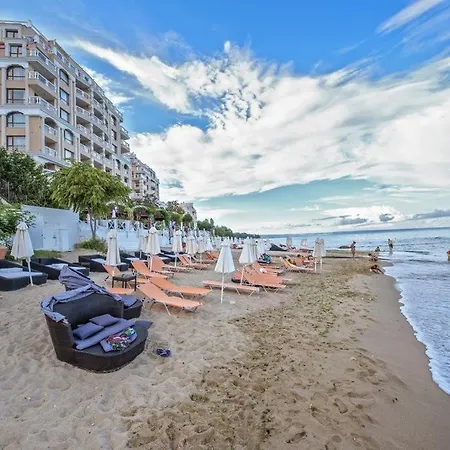 Luxurious And Panoramic At The In La Complex شقة