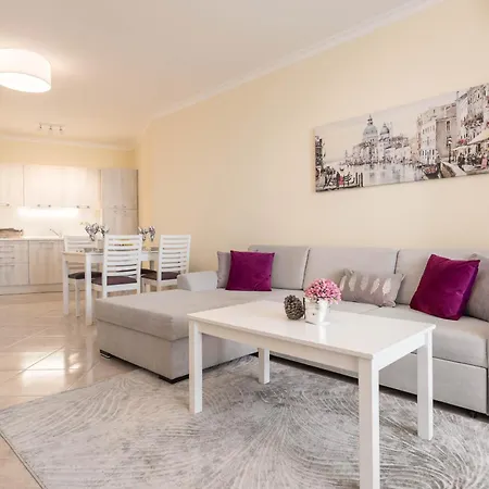 Luxurious And Panoramic At The In La Complex غولدن ساندز