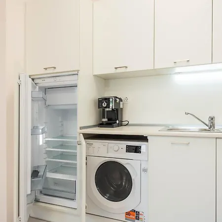 Luxurious And Panoramic At The In La Complex Apartment