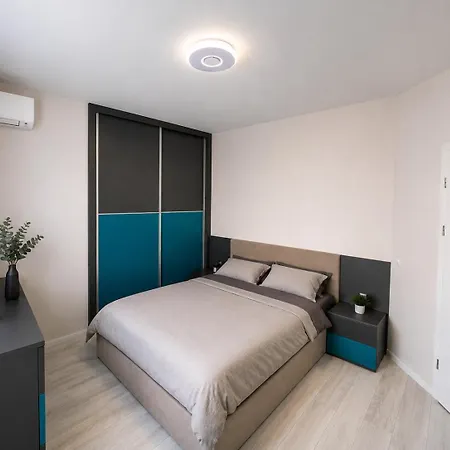 Апартаменти Luxurious And Panoramic At The In La Complex