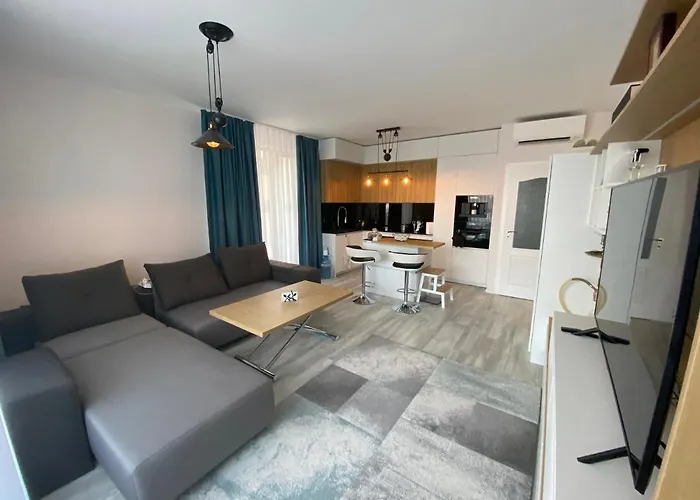 Luxurious And Panoramic At The In La Complex Apartment Golden Sands