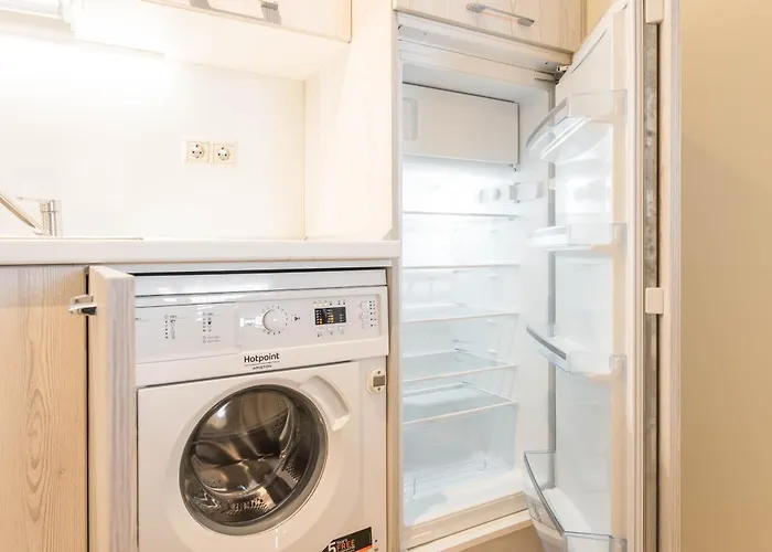 Luxurious And Panoramic At The In La Complex Apartment